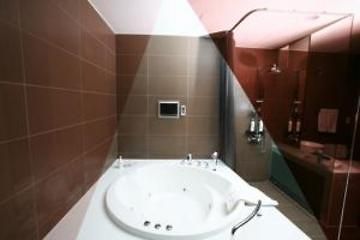 Tria Hotel Seoel Buitenkant foto